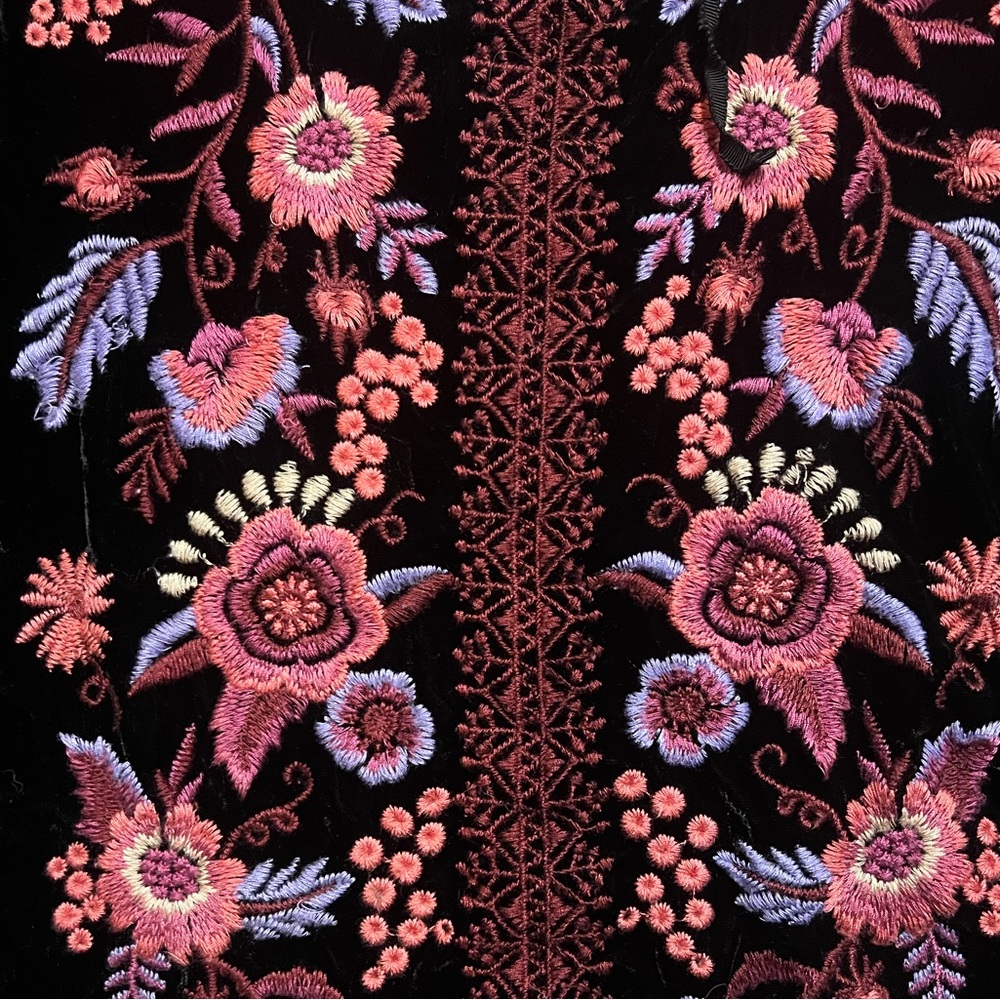 Johnny Was Velvet Embroidered Top XS – Black Floral Boho Blouse - Picture 2 of 8